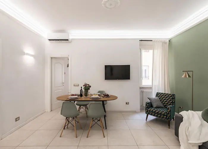 The Rent - Bright Flat Near San Pietro Apart Otel 4*